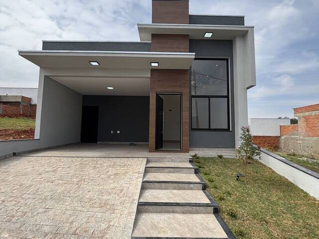 #63 - Casa para Venda em Sorocaba - SP - 2