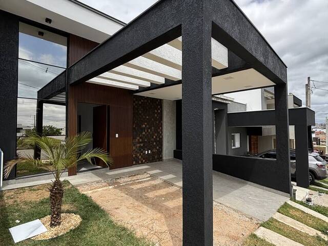 #82 - Casa para Venda em Sorocaba - SP - 2