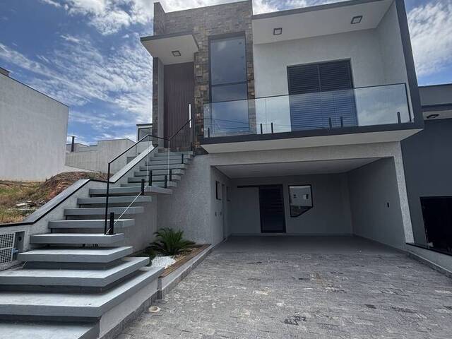 #95 - Casa para Venda em Sorocaba - SP - 2